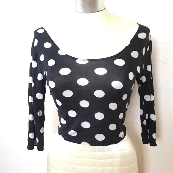 ✅FREE✅ Daydreamer LA UO polkadot fitted crop top S - Picture 2 of 7